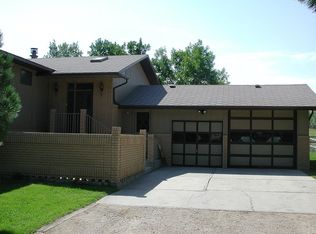 918 S 9th St, Basin, WY 82410