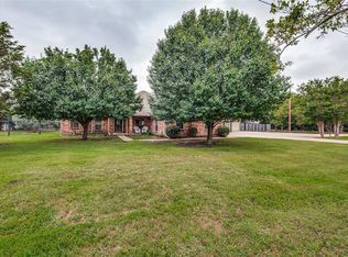725 Cordes Dr, Venus, TX 76084