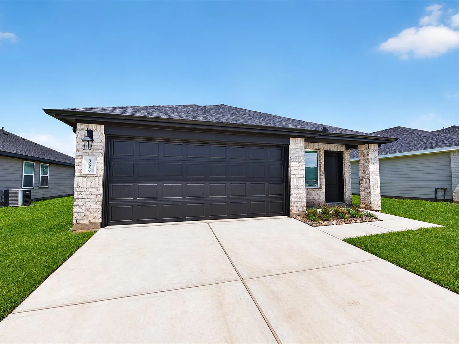 3 bed, 2.0 bath, 1535 sqft, $2,095 — Photo 4