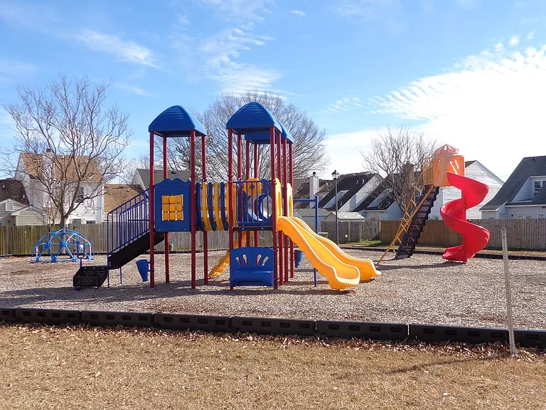 3500 Remington Ct — Photo 17