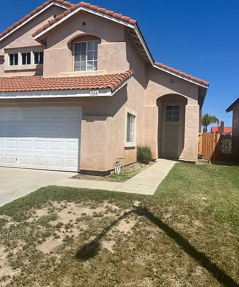 584 Ocean Ave — Photo 1