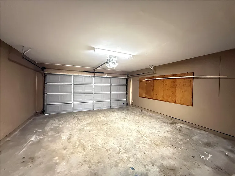 17318 Glenmorris Dr — Photo 19