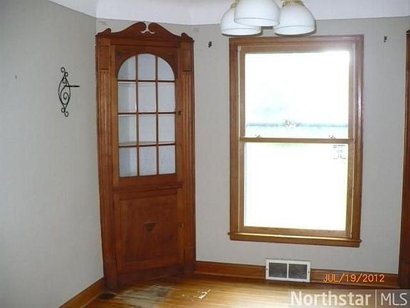 4th image of 1588 Race St