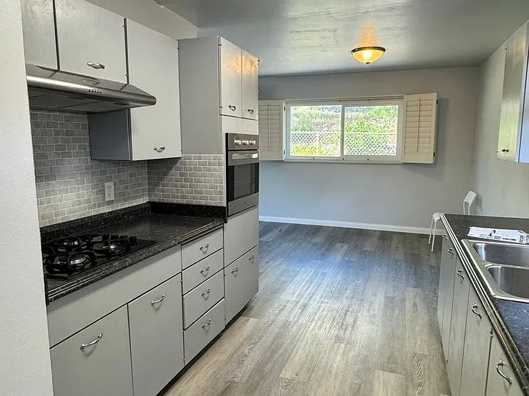 5041 Tierra Baja Way — Photo 8