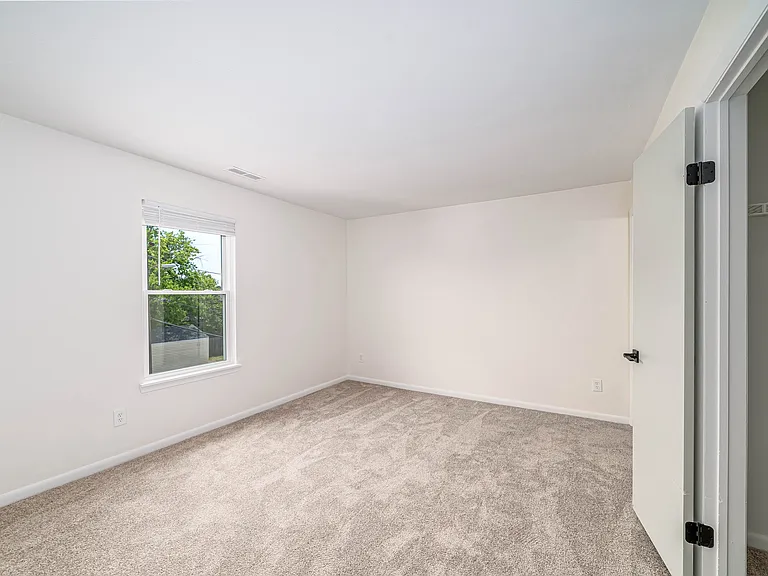 1837 E Ocean View Ave — Photo 8