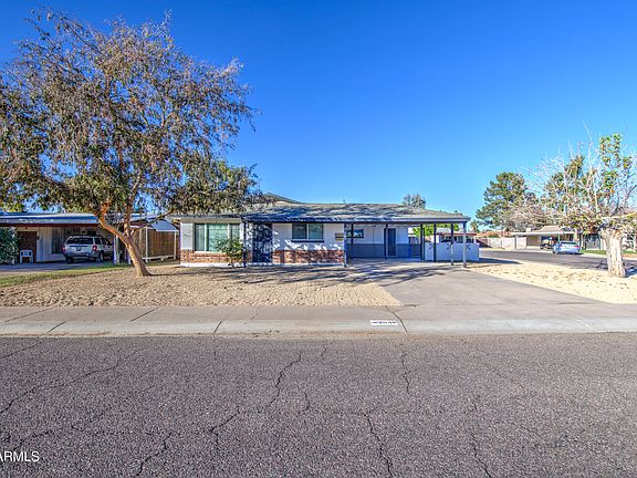 2nd image of 2048 W CLAREMONT Street