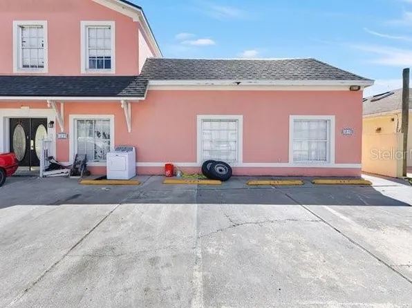 1057 Universal Rest Pl, Kissimmee, FL 34744