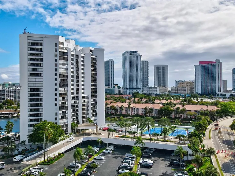 300 Three Islands Blvd #Penthouse 3A — Photo 41