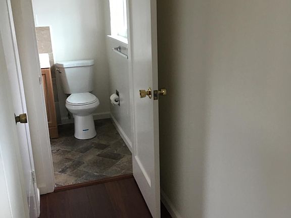 3rd image of 1027 Clinton St APT 2