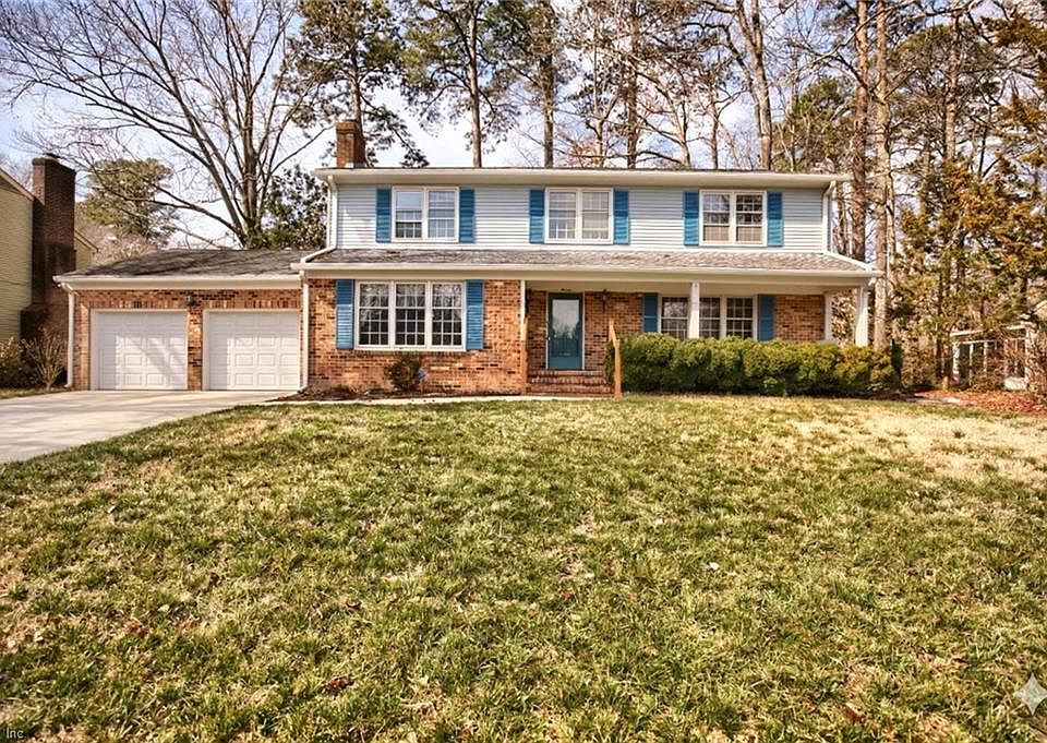 1st image of 11 Cherbourg Dr
