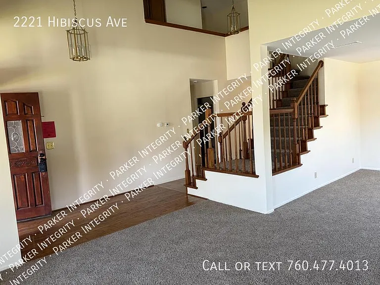 2221 Hibiscus Ave — Photo 2