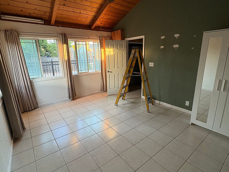 2nd image of 5253 Pebbletree Way