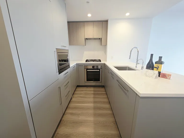 6608 Sussex Ave #1509 — Photo 4