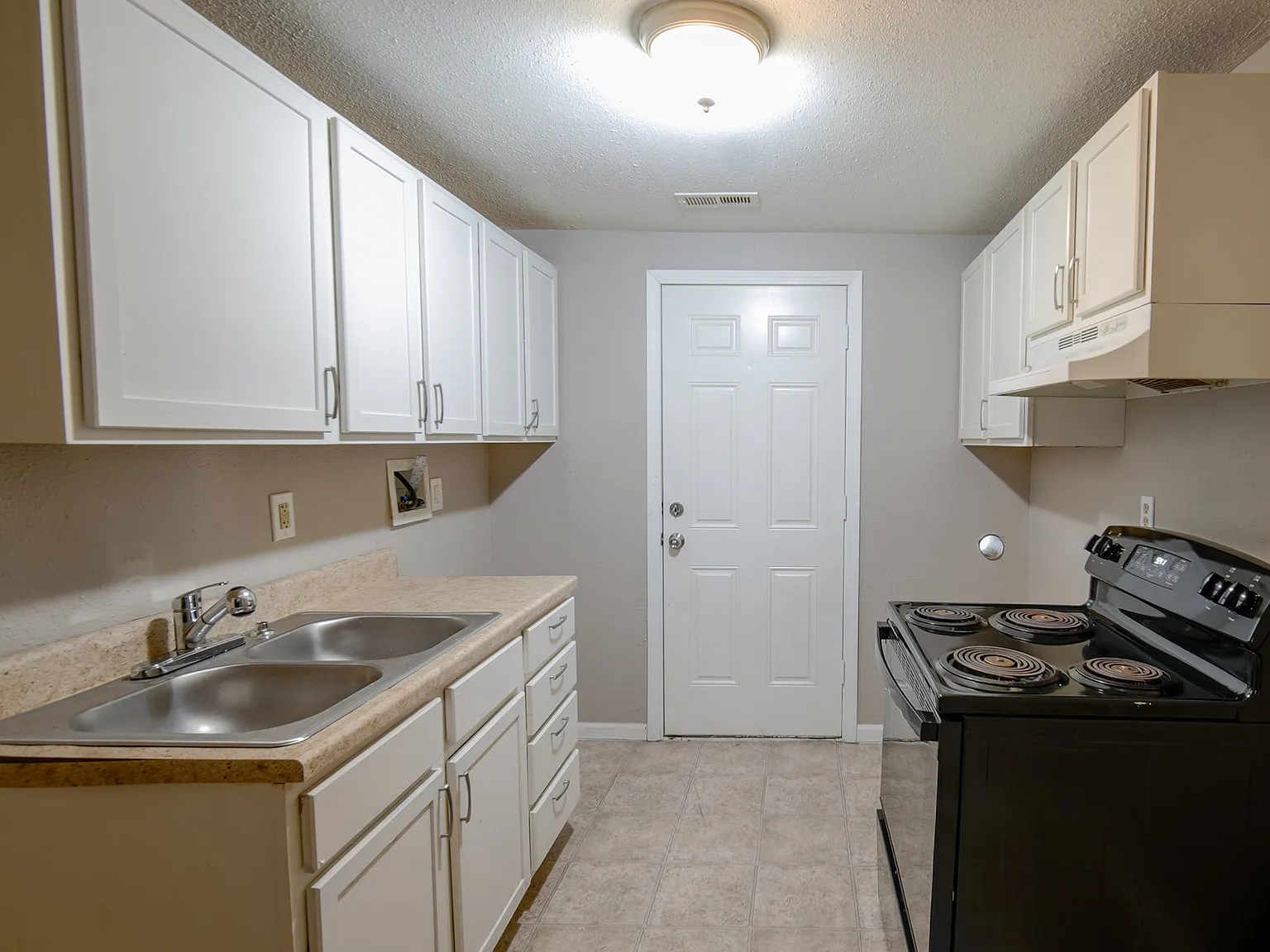 2 bed, $815 — Photo 4