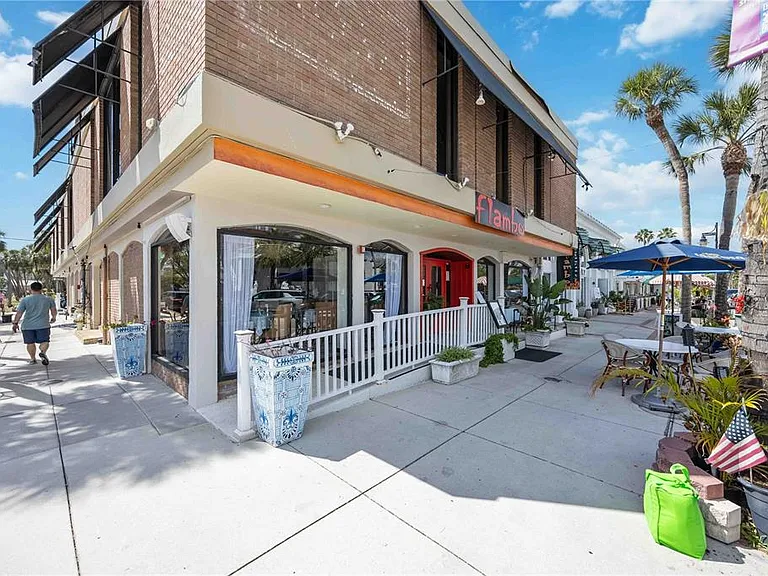 765 John Ringling Blvd #1 — Photo 35