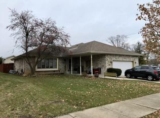 5300 Judy Ct, Oak Forest, IL 60452