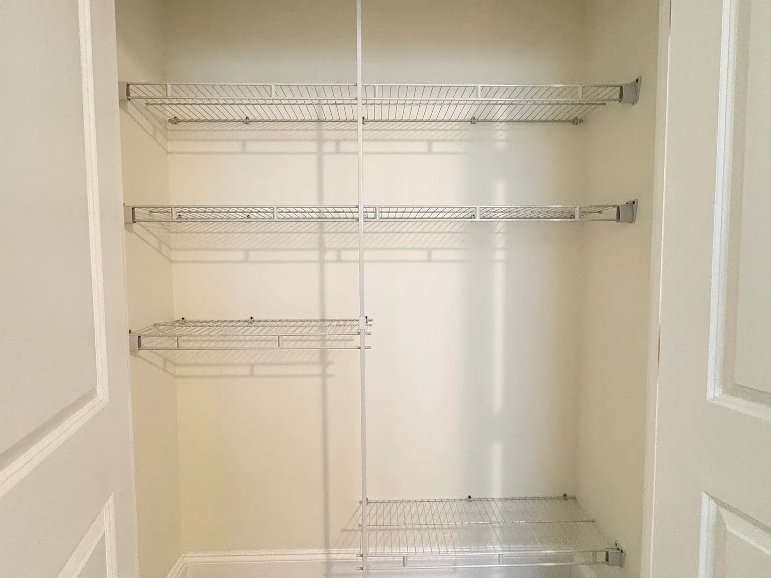 1 bed, 800 sqft, $1,700 — Photo 2