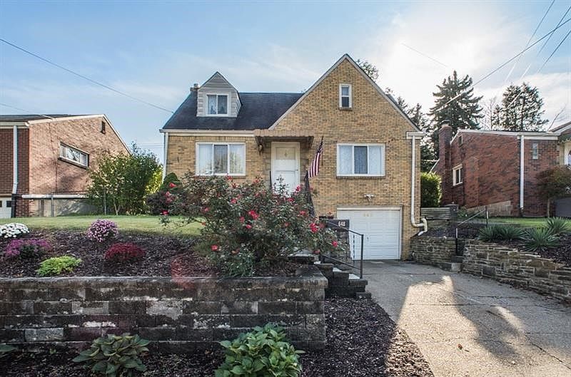 Welcome to 648 Northcrest Drive!