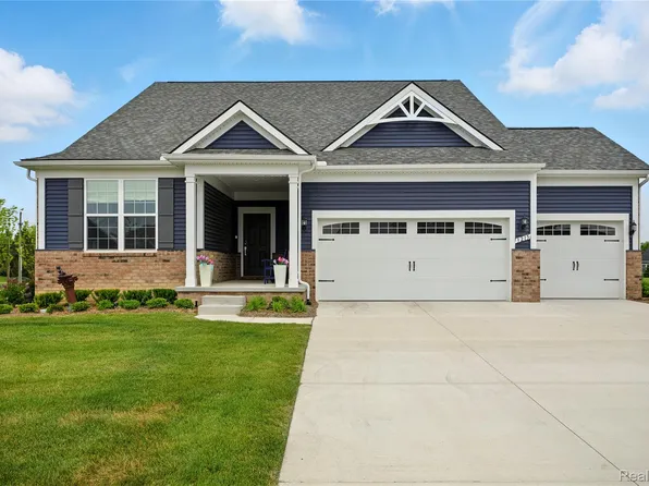3215 Roslyn Dr, Ypsilanti, MI 48197