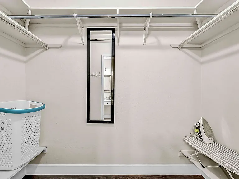 1490 Foster Dr — Photo 32