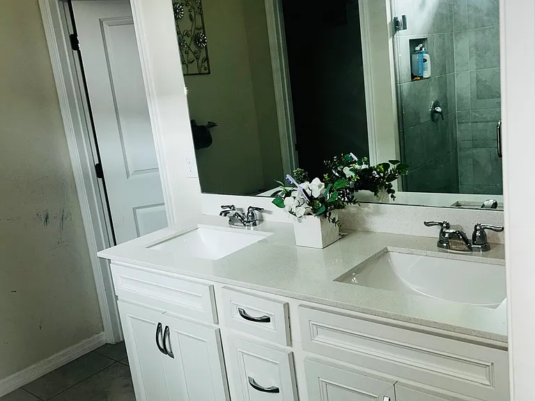 12318 SW Myrtle Oak Dr — Photo 3
