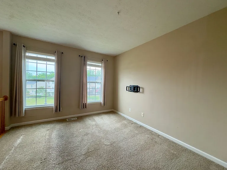 618 Snowberry Way — Photo 10
