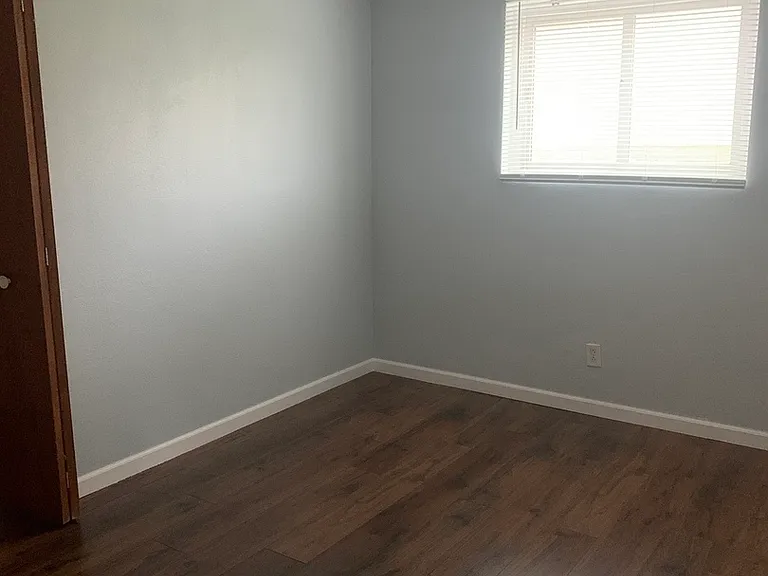 407 E Seminole St #5 — Photo 4