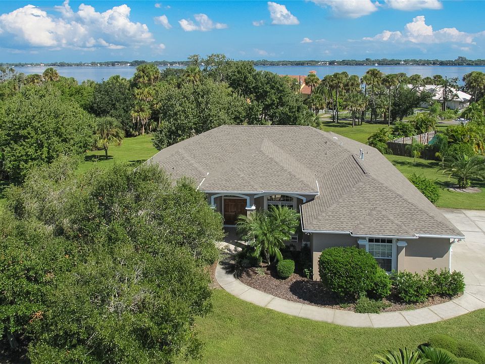 1st image of 2110 River Oaks Ct