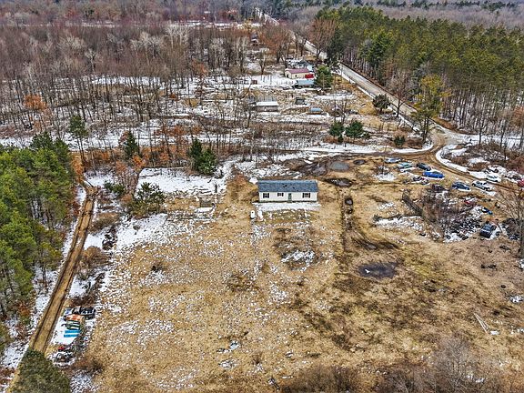 4th image of 7939 W Moore Rd