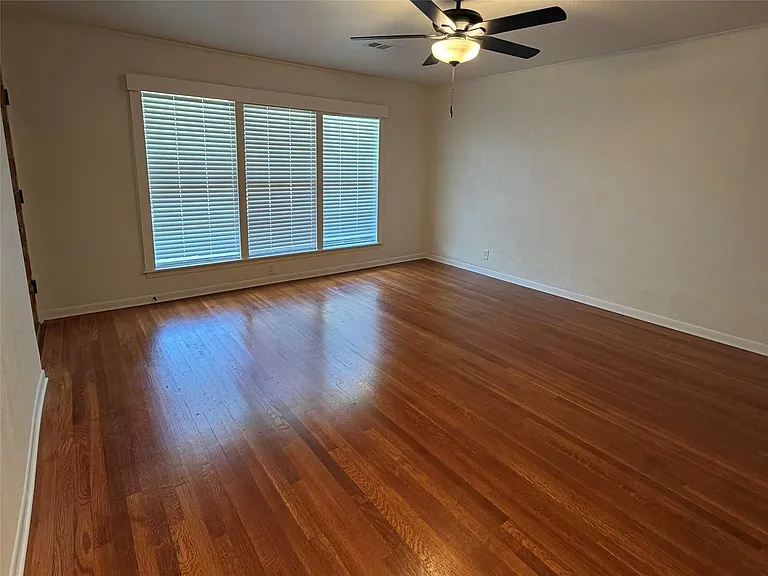 922 Hector Ave — Photo 17