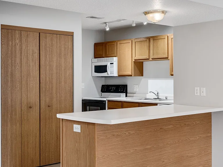 1208 Eastwood St — Photo 10