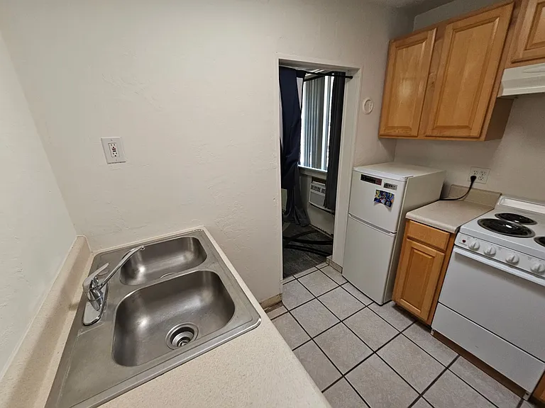 1822 NW 6th Ave — Photo 36