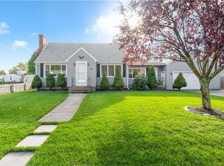 396 Chapmans Ave, Warwick, RI 02886