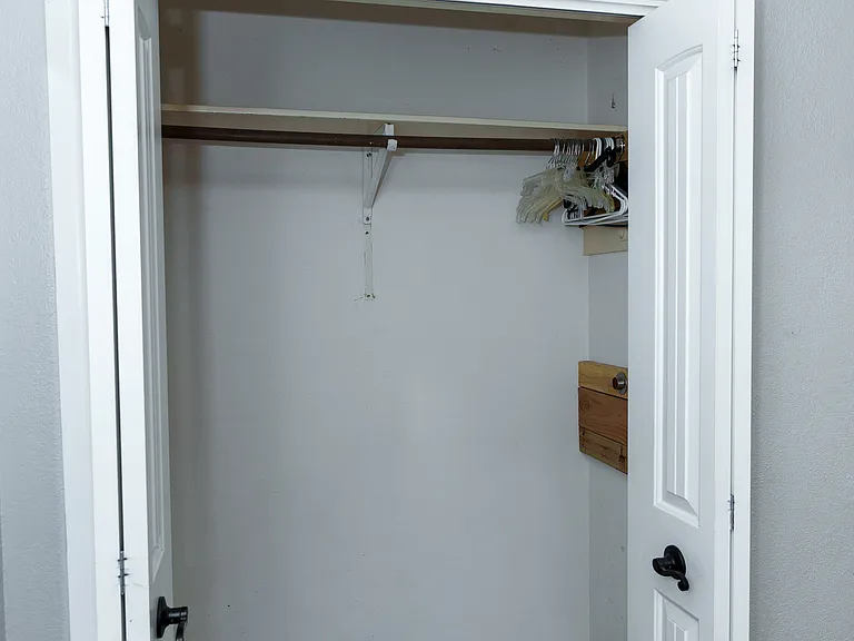 10 Cambridge Ct — Photo 14