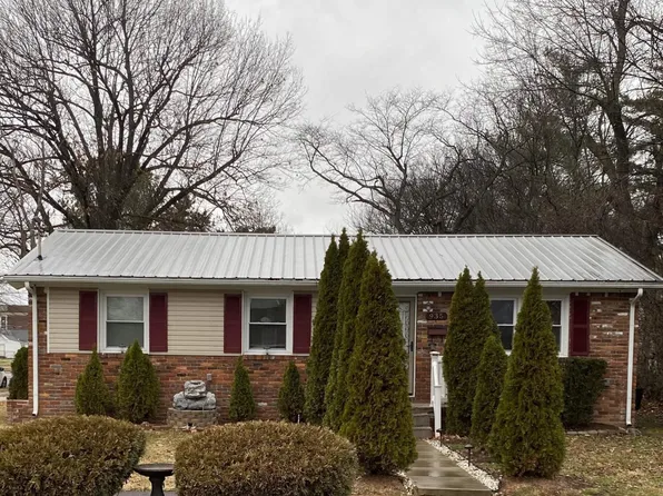 935 Oscar Cross Ave, Paducah, KY 42003