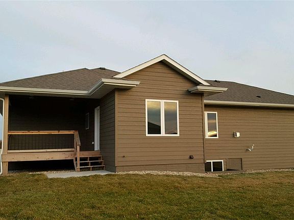 3rd image of 4117 Harmony Dr