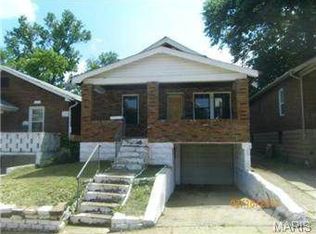 7120 Greenway Ave, Saint Louis, MO 63121