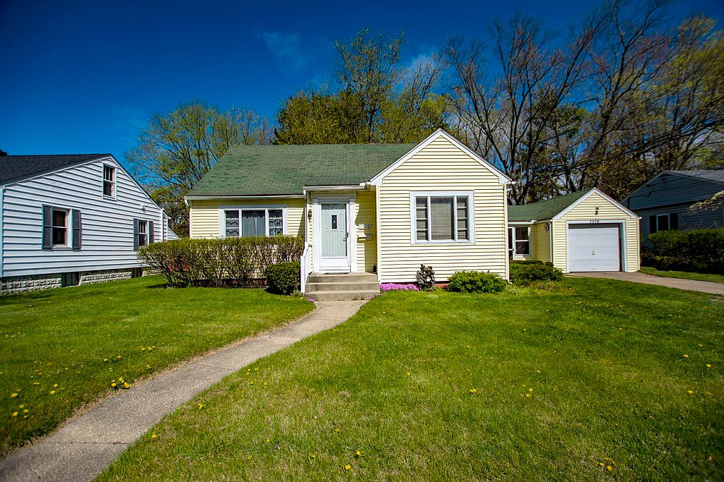 1510 E Beardsley Ave Elkhart In 46514 Zillow