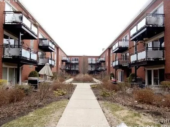 6421 N Damen Ave APT 2W, Chicago, IL 60645