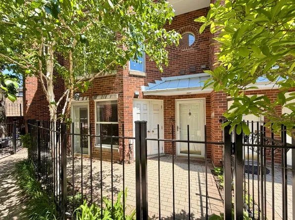 2717 N Lehmann Ct APT 1A, Chicago, IL 60614