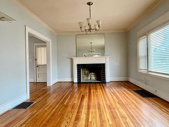4th image of 1714 Oaklawn Ave