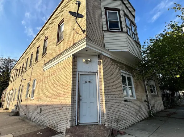 3038 W 2nd St, Chester, PA 19013