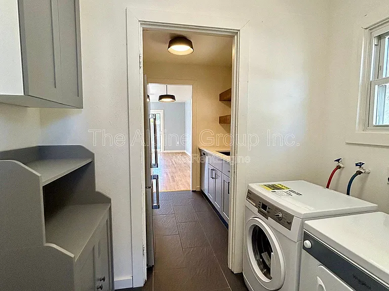 4831 N Maryland Ave #A — Photo 12