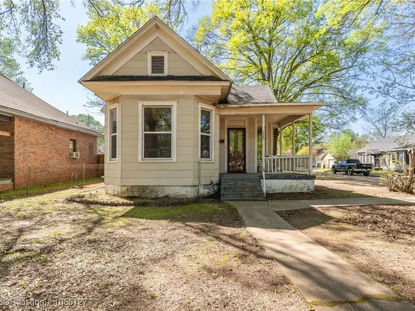 723 N 36th St, Fort Smith, AR 72903