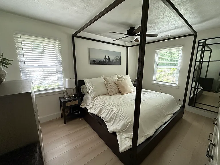 2372 Lakewood Dr NW — Photo 13