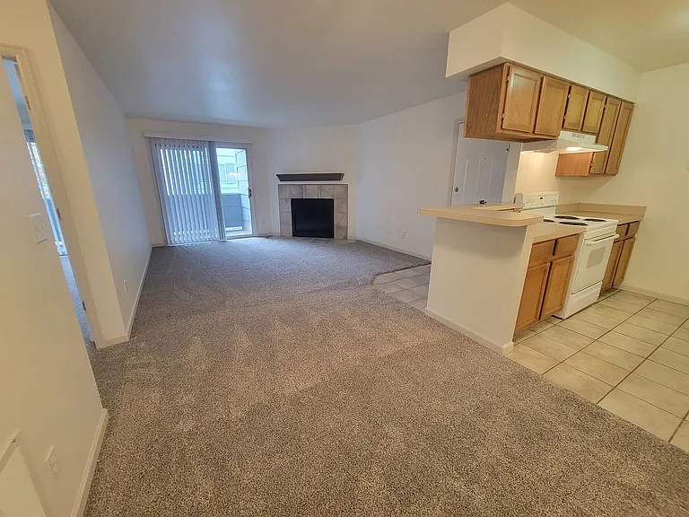 4656 White Rock Cir #5 — Photo 2