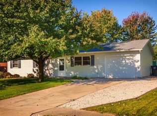 144 Staunton Ave, Churubusco, IN