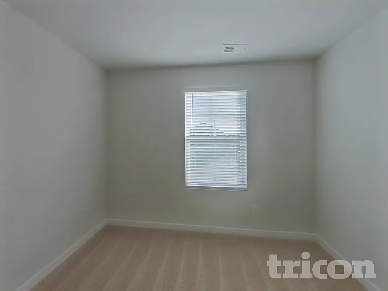 604 Mountain View Dr — Photo 10