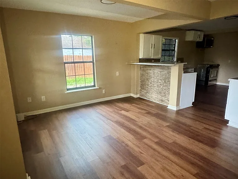 1311 Pershing St — Photo 3