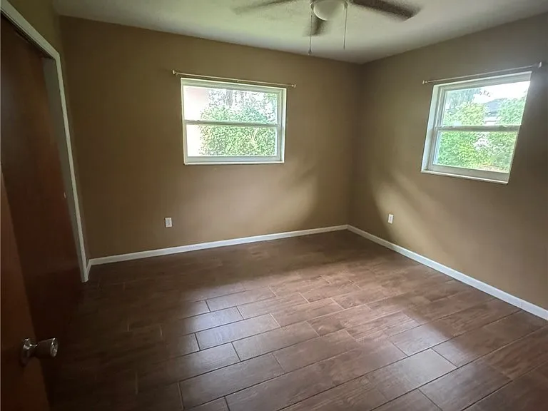 722 Sherwood Ave — Photo 14